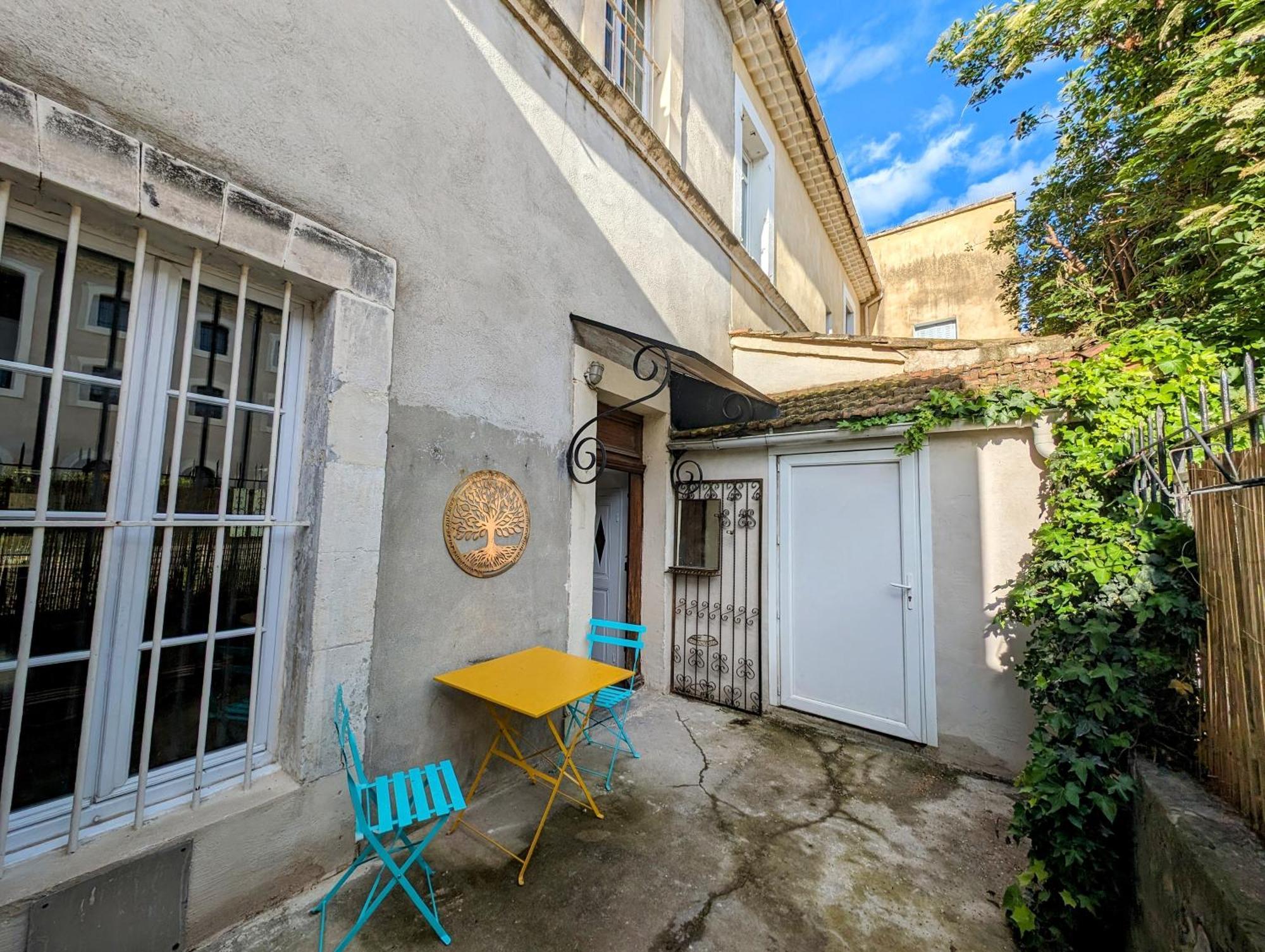 Maison De Style Tout Confort, Position Ideale, Avec Clim Et Petit Exterieur Orange  Zewnętrze zdjęcie