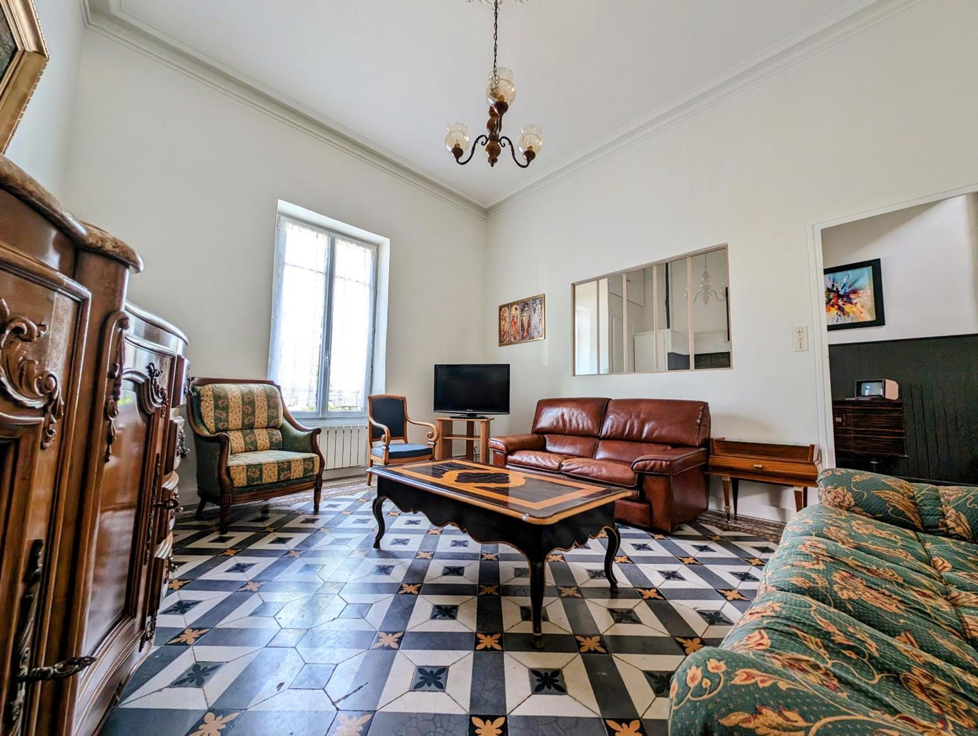 Maison De Style Tout Confort, Position Ideale, Avec Clim Et Petit Exterieur Orange  Zewnętrze zdjęcie
